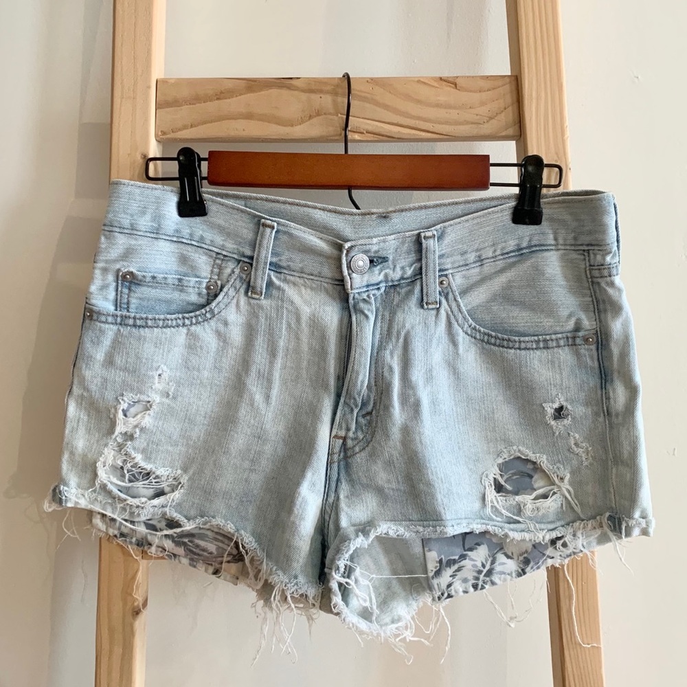 Levi’s Distressed High Rise Shorts